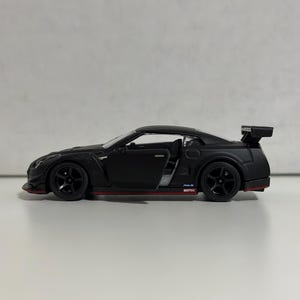 日産スカイライン GTR R35 - ドアオープン（2バリエーション）