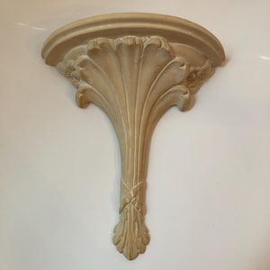 Carved Regency Style Wall Sconce With Reeded Detail Bracket, Cottage Core Maximalist