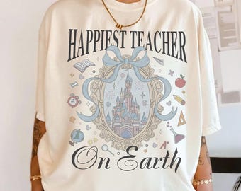 Camiseta de Disney para profesores con diseño de Coquette Bow Castle, El profesor más feliz del mundo, Equipo de profesores de vuelta al cole, Primer día de clases, Agradecimiento a los profesores