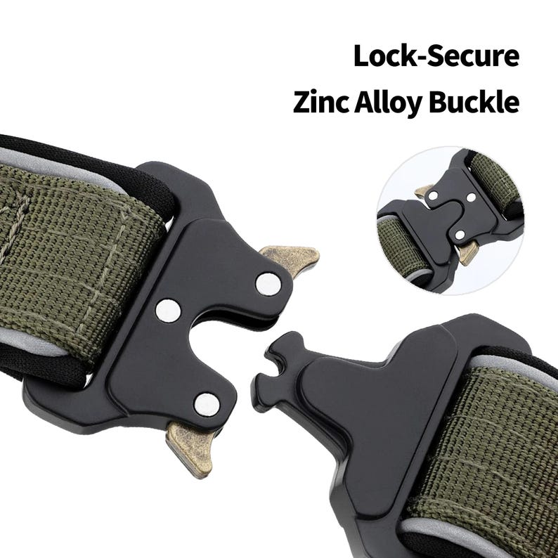 K&ouml;nnte beinhalten: Nahaufnahme einer schwarzen Zinklegierungs-Schnalle mit olivgr&uuml;nem Gurtband. Die Schnalle ist f&uuml;r sicheres Verriegeln konzipiert. Der Text auf dem Bild lautet "Lock-Secure Zinc Alloy Buckle". Die Schnalle ist wahrscheinlich f&uuml;r ein Hundehalsband oder ein &auml;hnliches Produkt.