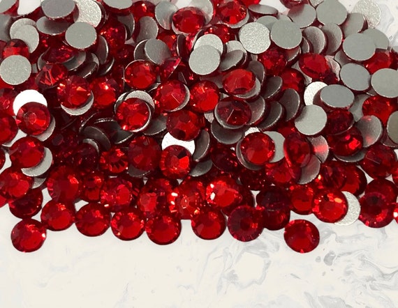 Light Siam Red Rhinestones Glass Non Hot Fix / Glue on Gems / Crystals of  Tumblers / Flat Back / Crystals for Bedazzling 