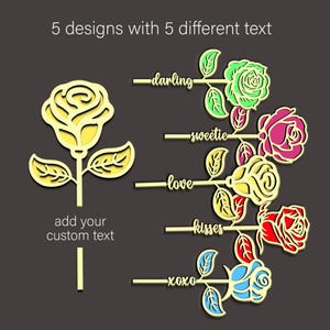 Może przedstawiać: Grafika przedstawiająca pięć wzorów róż z różnymi tekstami: "darling", "sweetie", "love", "kisses" i "xoxo". Każda róża ma inny kolor: zielony, różowy, żółty, czerwony i niebieski. Widoczny jest również tekst "add your custom text".