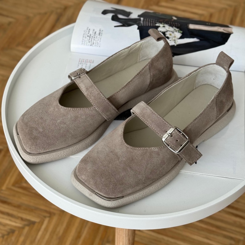 Comfortable women flats square toe