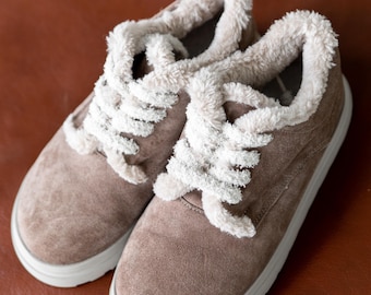 Women’s Wide Toe Box Fur-Lined Suede Sneakers, Anatomical Winter Shoes
