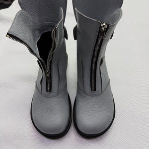 Wide Toe Leather Boots with Zipper, Anatomical Minimalist Shoes, Custom Color Options, Comfortable Everyday Footwear