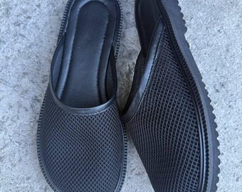 Damesslippers van mesh met brede neus, ademende zomerpantoffels lichtgewicht EVA-instapzool comfortabele schoenen
