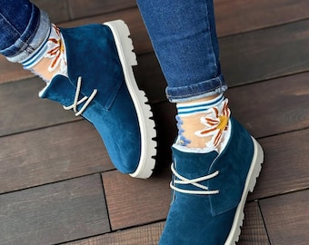 Women’s Lace Up Custom Wide Toe Box Boots, Leather or Suede Ankle Boots, Handmade Winter Shoes with Warm Fur Lining
