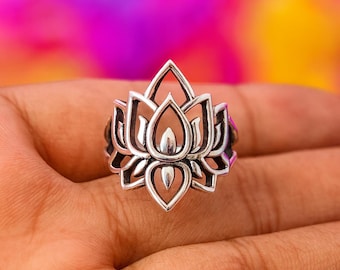 Anillo de flor de loto de plata de ley - Joyería bohemia espiritual