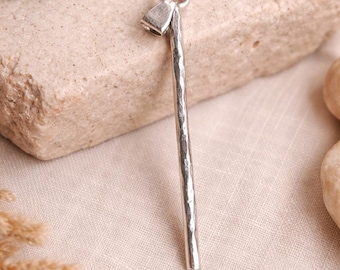 Colgante de barra martillada de plata de ley 925 hecho a mano / Collar minimalista de barra larga / Regalo moderno y sencillo
