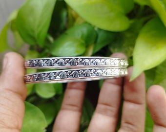 Brazaletes de camello hechos a mano en plata oxidada - Joyería étnica tribal