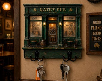 Personalisierter Schlüsselhalter im irischen Pub-Stil, individuelles Schild für die Familienbar, Schlüsselbrett mit Kleeblattmotiv, rustikale Eingangsbereich-Deko, Einzugsgeschenk