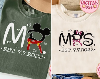 Personalized disneyworld Mr. And Mrs Png, Mickey and Minnie Disneyland File, Couple Digital Gift, Matching Png, Honeymoon Download