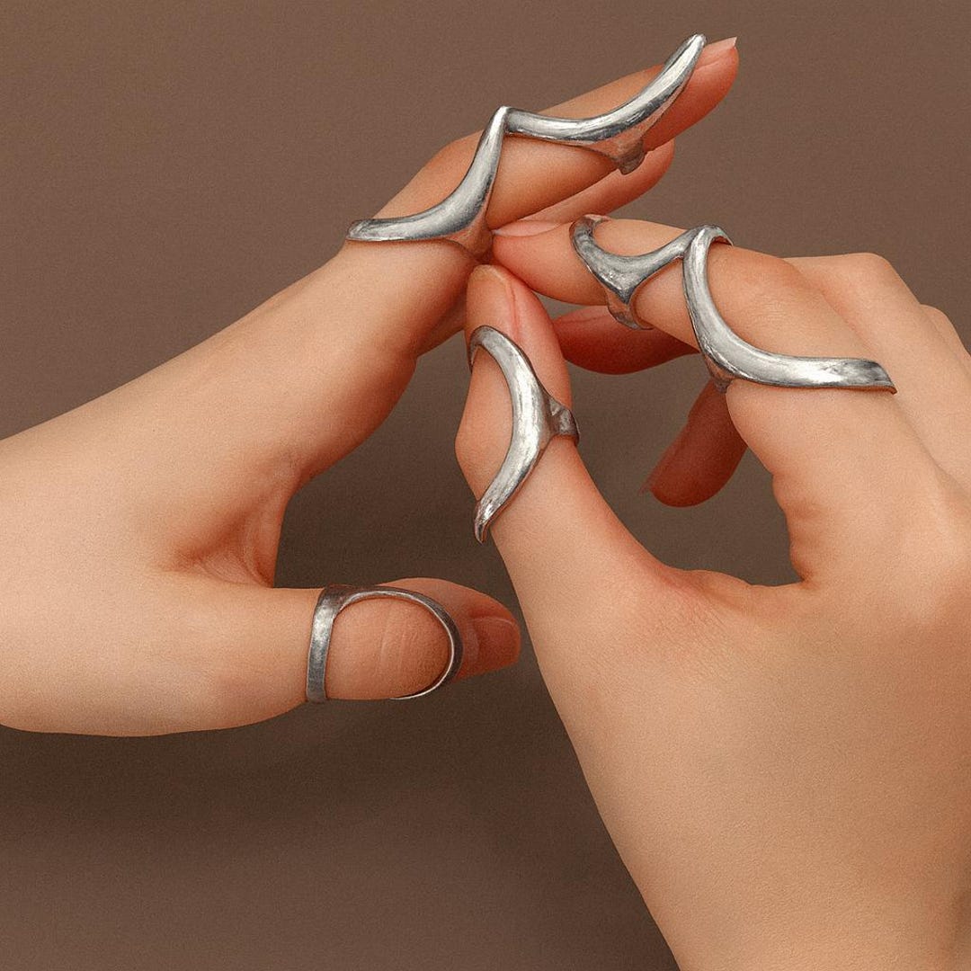 Minimalist Arthritis Splint Ring, Polished Swan Neck Splint for Joint ...