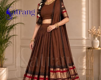 South Indian Half Saree, Chanderi Langa Voni Set, Brown Zari Woven Pavadai Davani, Indisk Bröllopsoutfit, Festliga etniska kläder