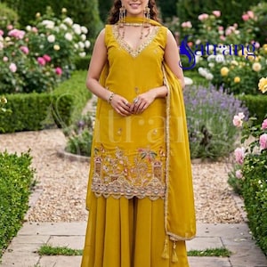 simple gaye holud dress design Holud Performance | Team Bride | RAFI & ETU | Khawab | Chikni Chameli | Sharara | Tip Tip | Sheila