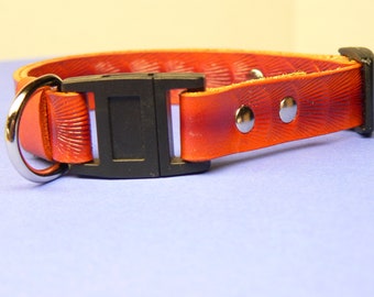 Handmade leather safety breakaway collar for cats or dogs,