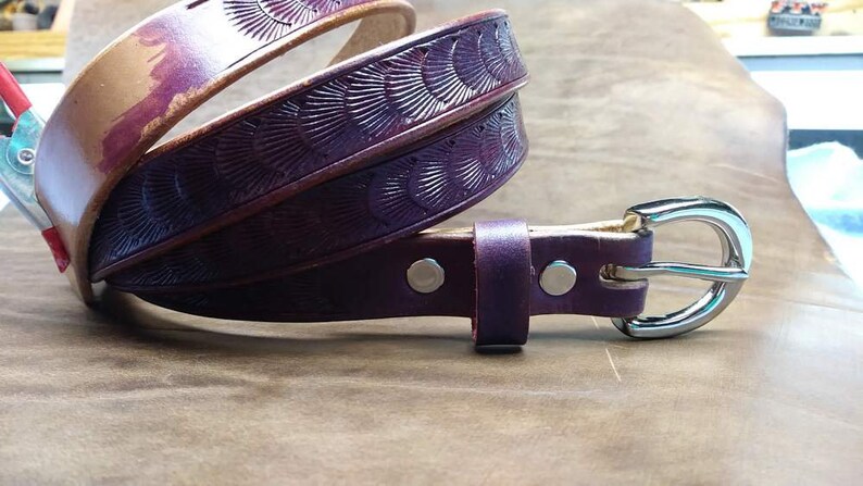 Leather belts purple belts thin leather belts violet belt skinny belts Mens belts scallop belt Women/'s belts