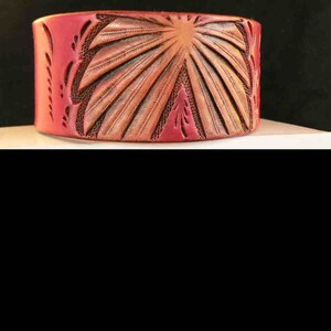 Pink cuff, feather cuff, pink leather, Women's cuff, Hot cuff, gift, pink bracelet, wings of freedom image 2