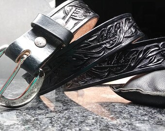 Black leather belt, hand tooled running leaf scroll belt for Men or Women, Black leather belt, custom leather belt