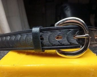 Handmade black tooled leather belt gift, custom tooled black belt, Mens or Women's black belt, scallop belt, 26 1/2 inch black belt