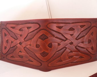 Mens leather tooled wallet