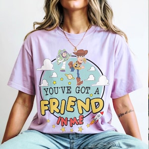 Camiseta retro de Toy Story 5 de Pixar, camiseta "Lo sabía, te conocía", camiseta de Toy Story 5, camiseta de botas de vaquera del oeste, camiseta de pulsera de la amistad Orchid (Comfort)