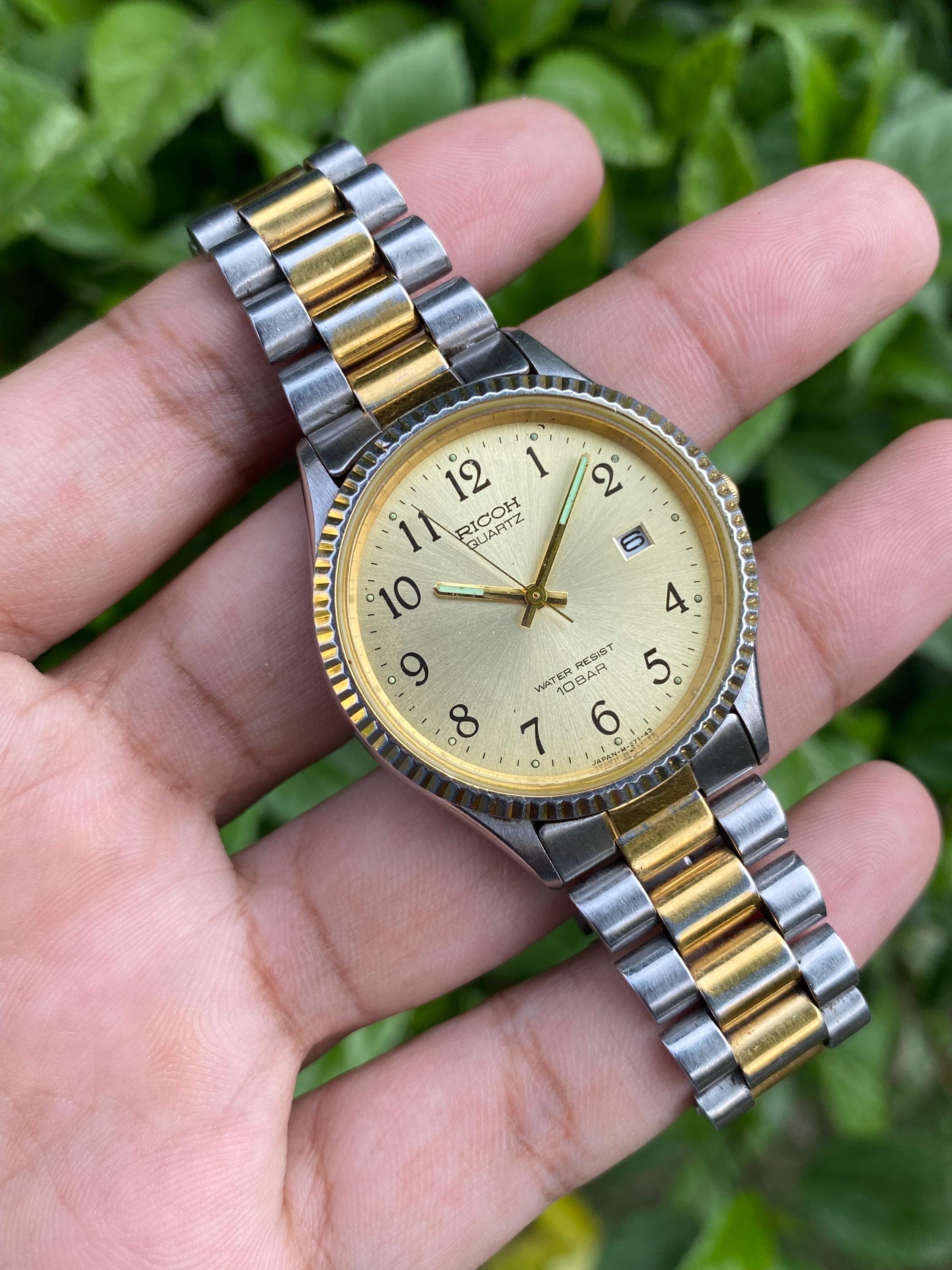 Vintage Japan RICOH Two Tone Fluted Bezel Quartz Wristwatch for
