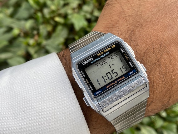 Vintage Rare Casio Data Bank 50 Digital Quartz World Time 675 DB