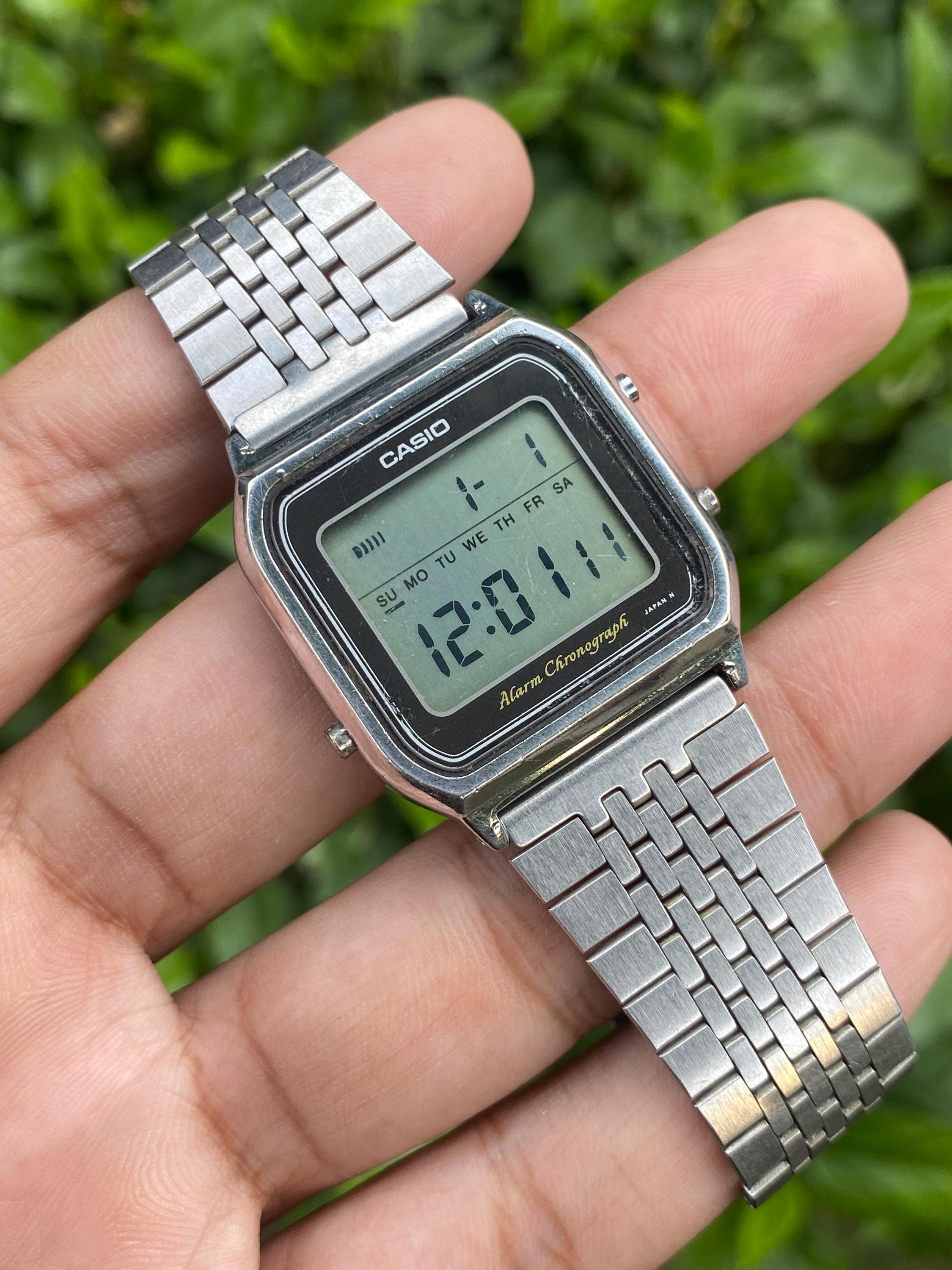 Vintage Rare Casio Slim Digital Quartz 449 SA-70 All Stainless