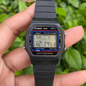 Vintage Casio Marlin Quartz Digital 248 W-24 Alarm Wristwatch for