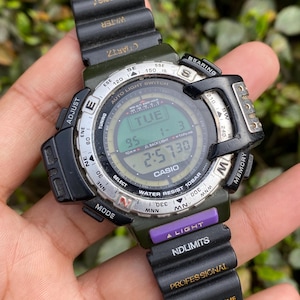 時計 CASIO PROTREK PRT-40 bird life Casio prt 40 Bird life edition in the house! : r/casio