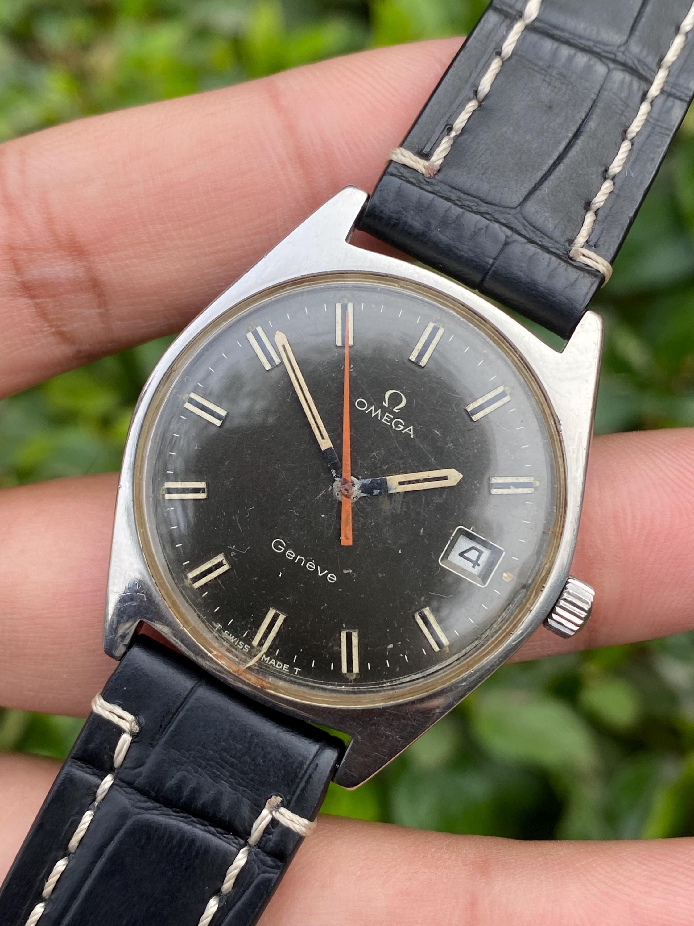 Vintage Rare Omega Geneve Manual Winding 136.041 Black Dial Date