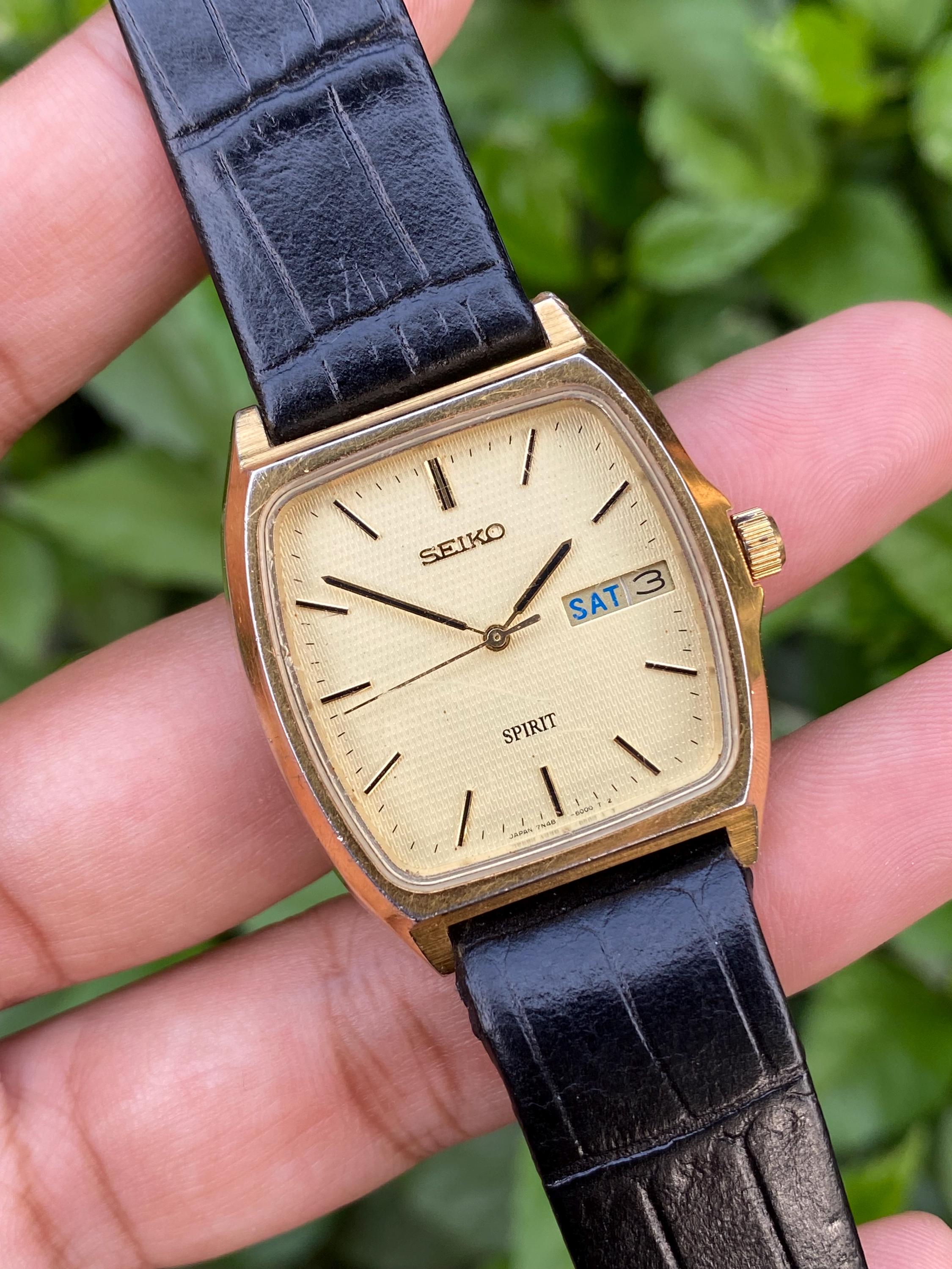 Vintage Rare Mar 1997, Dress Seiko Spirit Golden Textured Dial