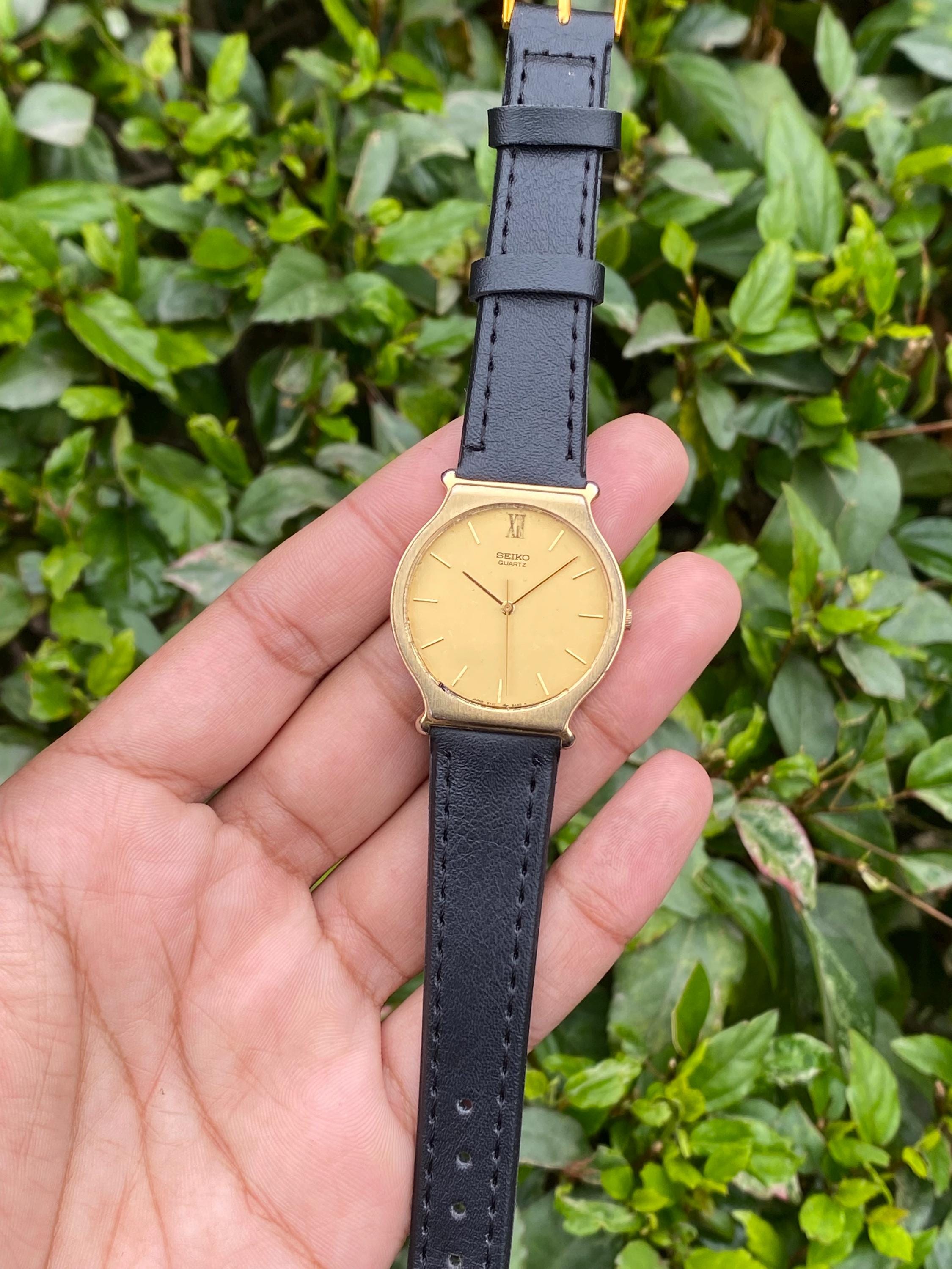 Vintage Rare July 1987, Classic Slim Seiko Quartz Golden Dial 5Y31