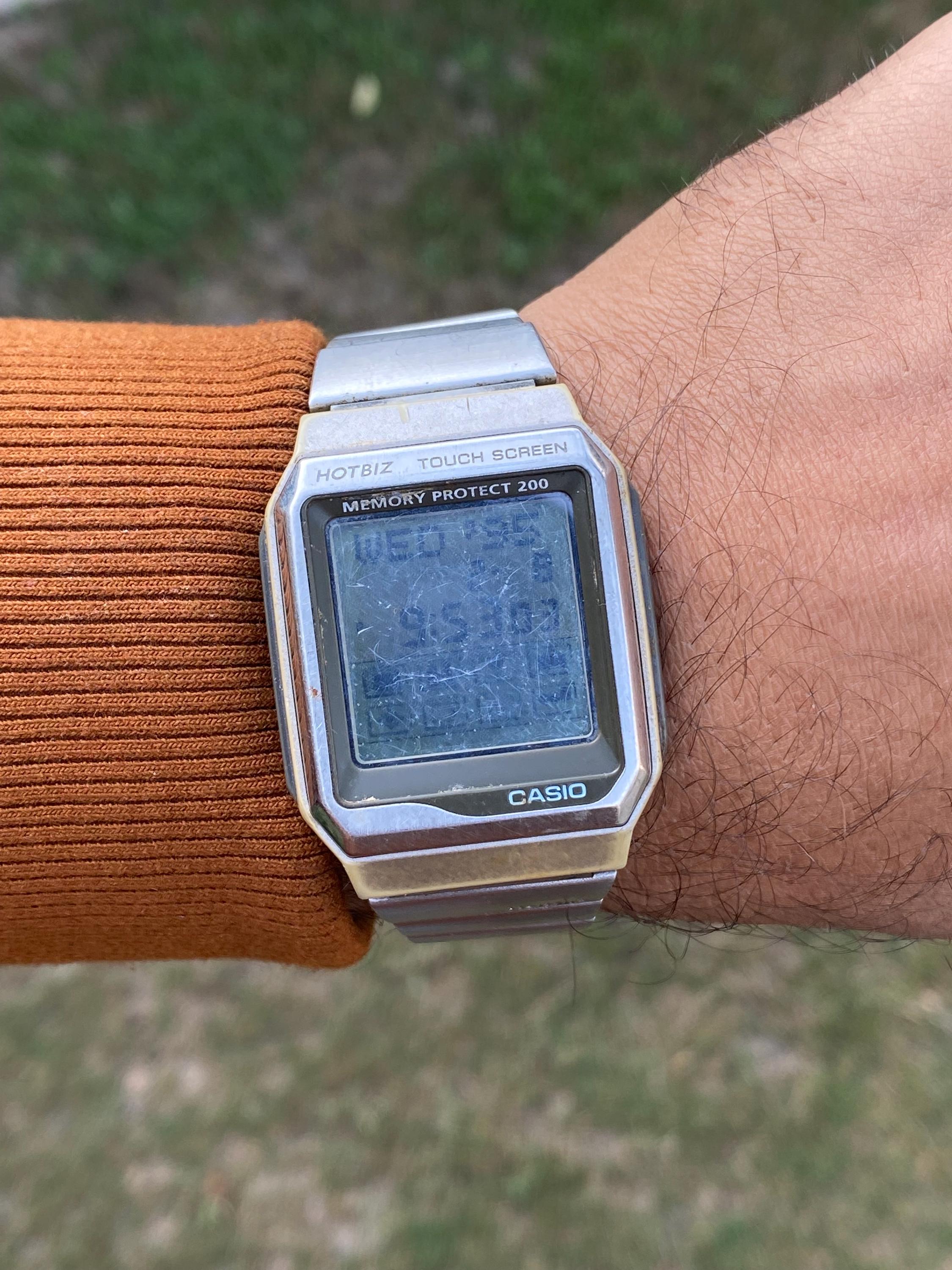 Vintage Rare Casio Hotbiz Touch Screen Digital Quartz 1554 VDB