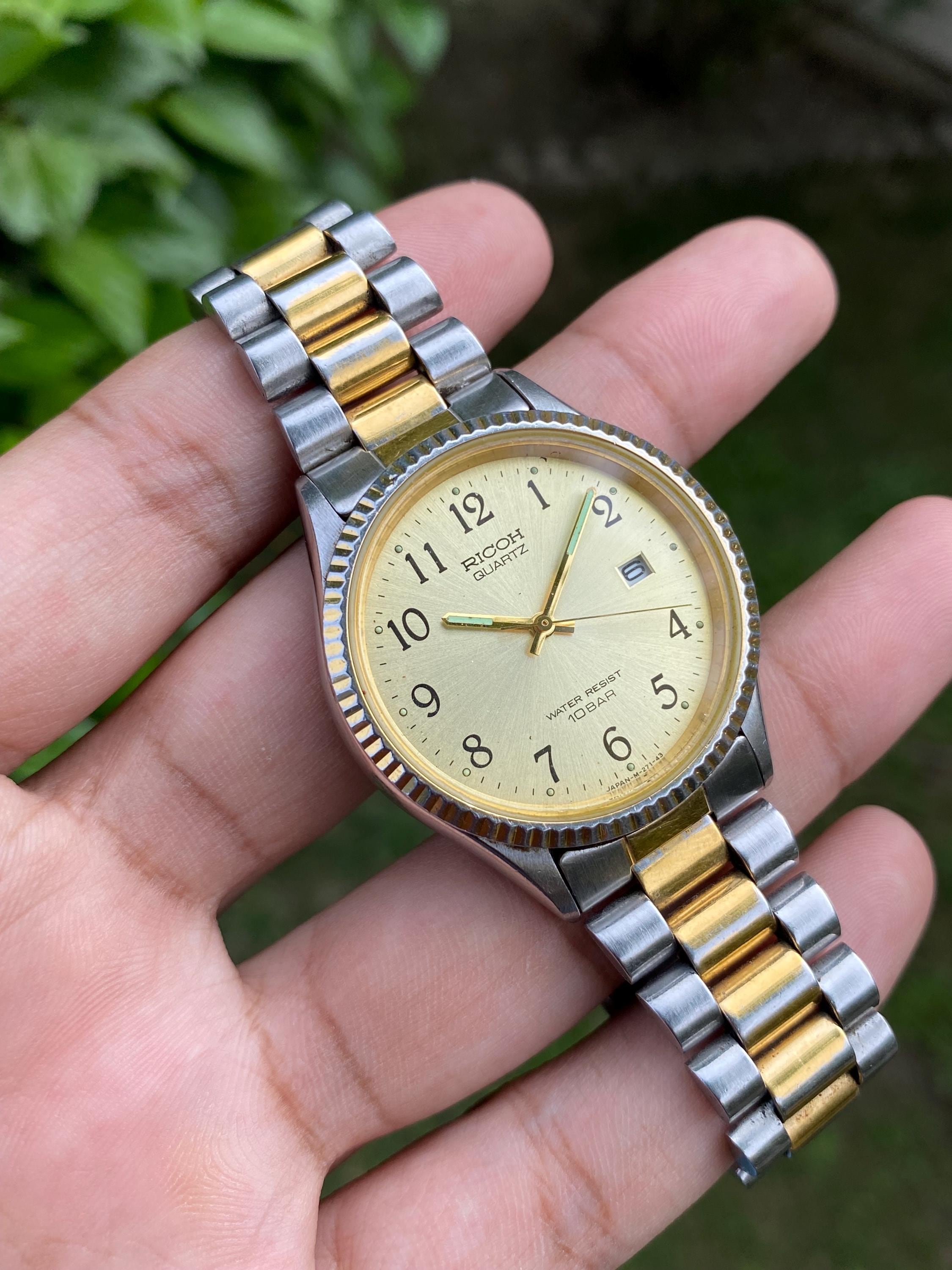 Vintage Japan RICOH Two Tone Fluted Bezel Quartz Wristwatch for