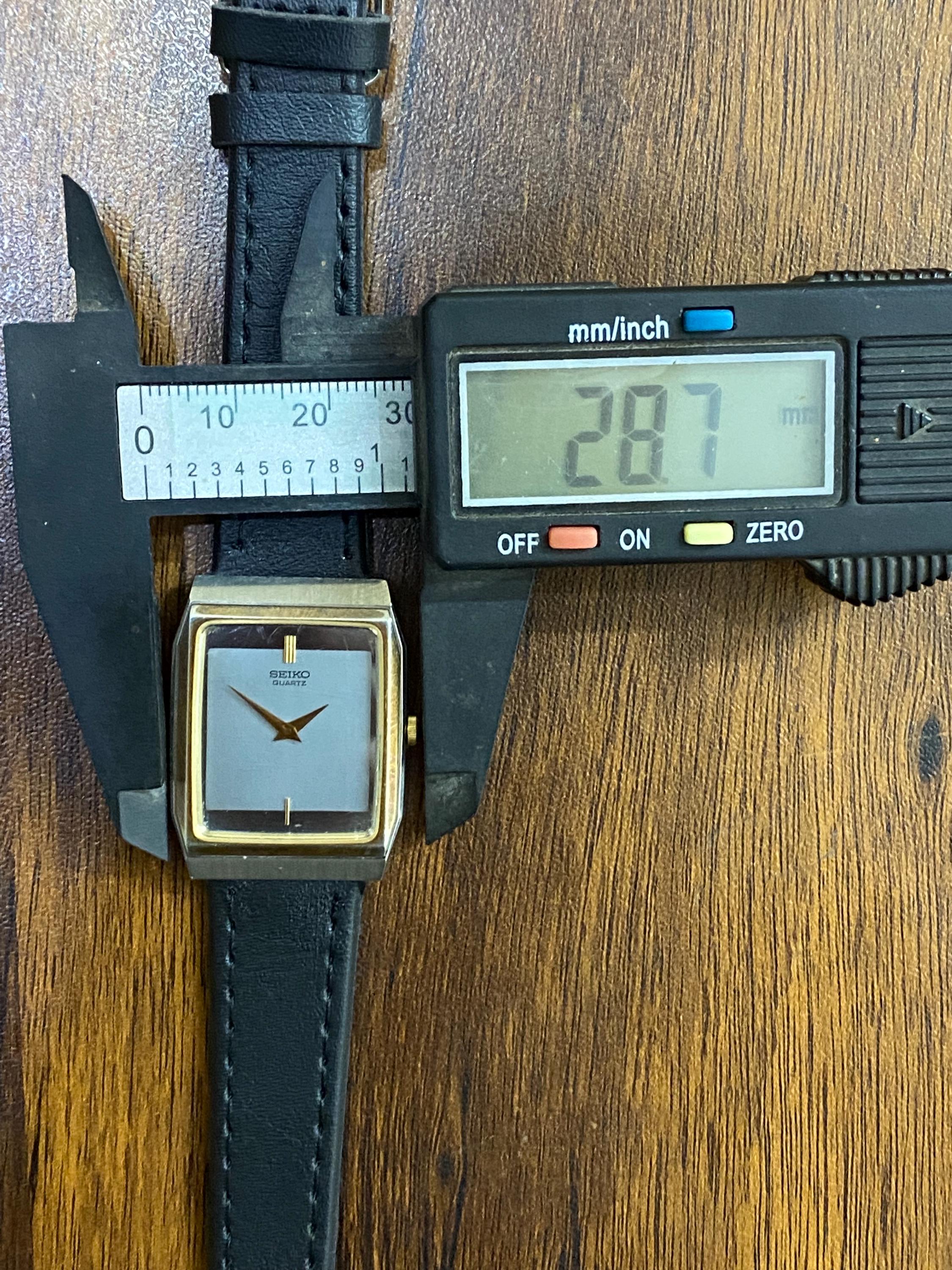 トライアルセット・サンプル SEIKO Vintage Rare April 1982, Seiko Tank Sample Quartz Silver Mirror