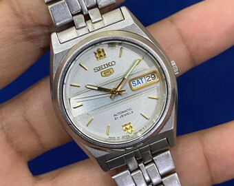 Vintage 1990s, Seiko 5 Automatic 7s26-0070 Day/date Silver Unique