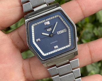 Vintage Rare Seiko 5 Automatic 6309-513A Day/Date TV Shape Good Condition Blue Dial Wristwatch For Men’s May 1982