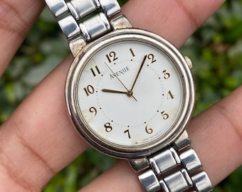 Vintage July 2001, Dress Avenue Seiko 7N01-6270 Quartz Japan Watch