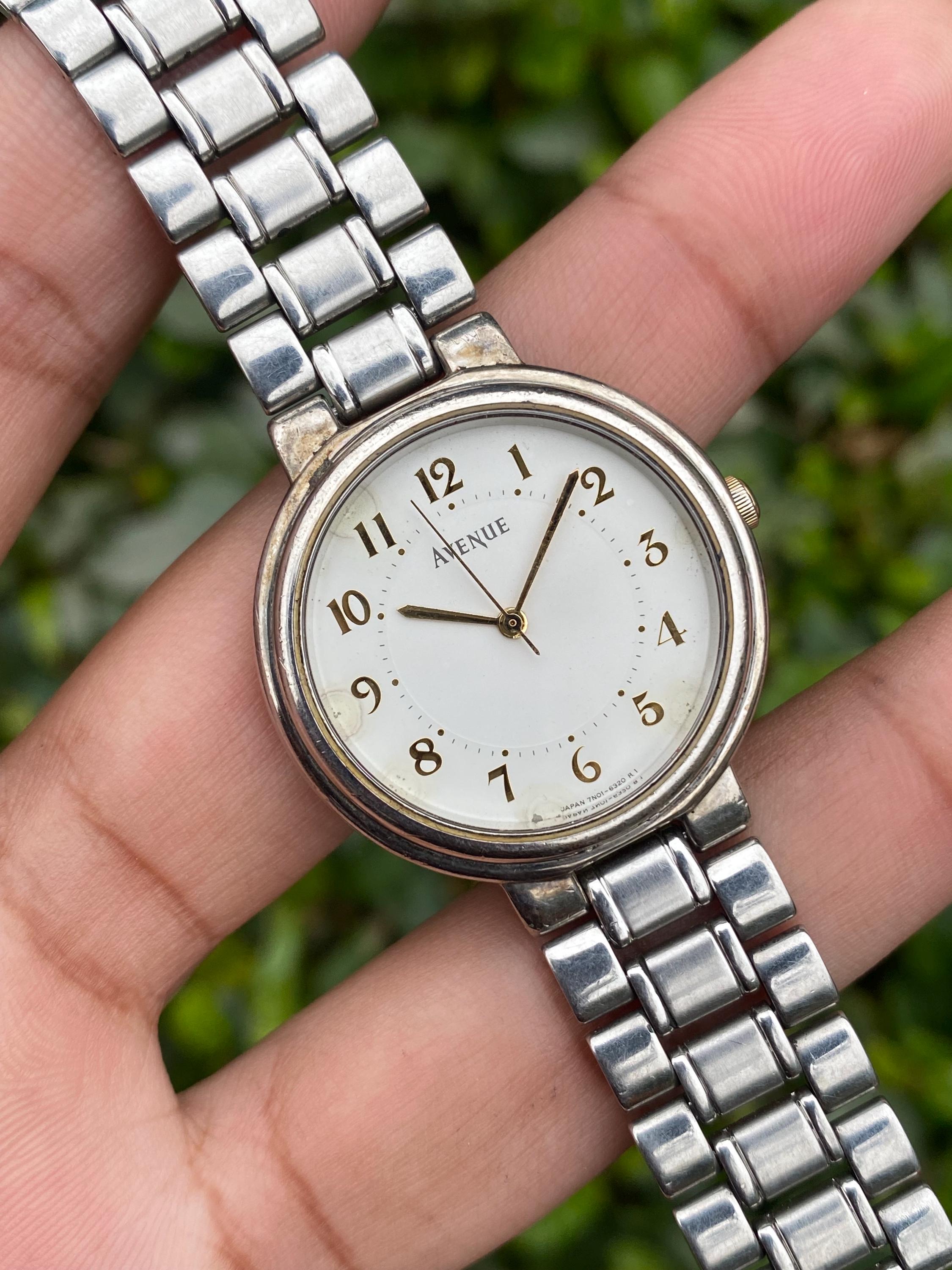 Vintage July 2001, Dress Avenue Seiko 7N01-6270 Quartz Japan Watch