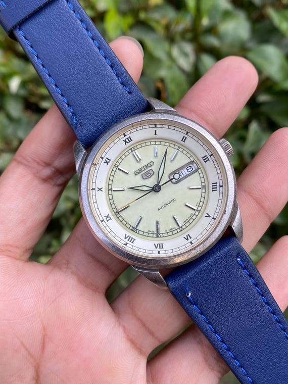 Vintage 1990s, Seiko 5 Automatic Big Size Roman Numerals 