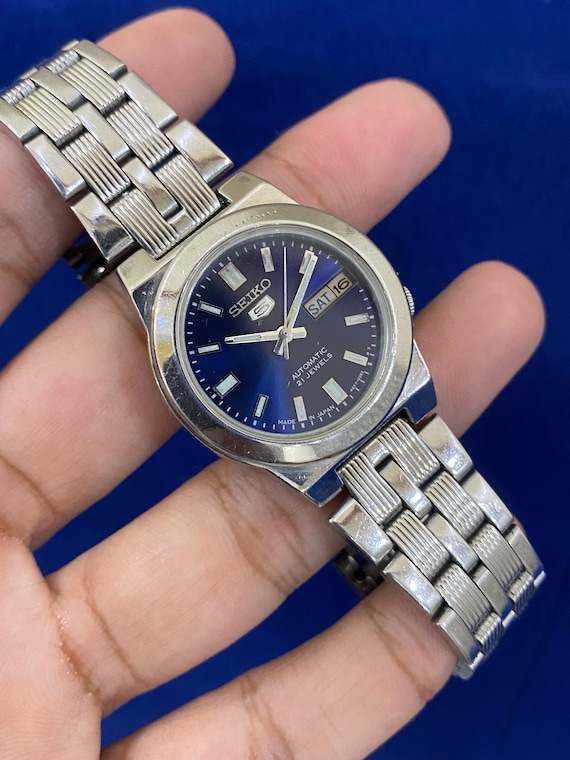 Vintage Oct 1983, Seiko 5 Automatic 4227-00H0 Day/date Blue Dial