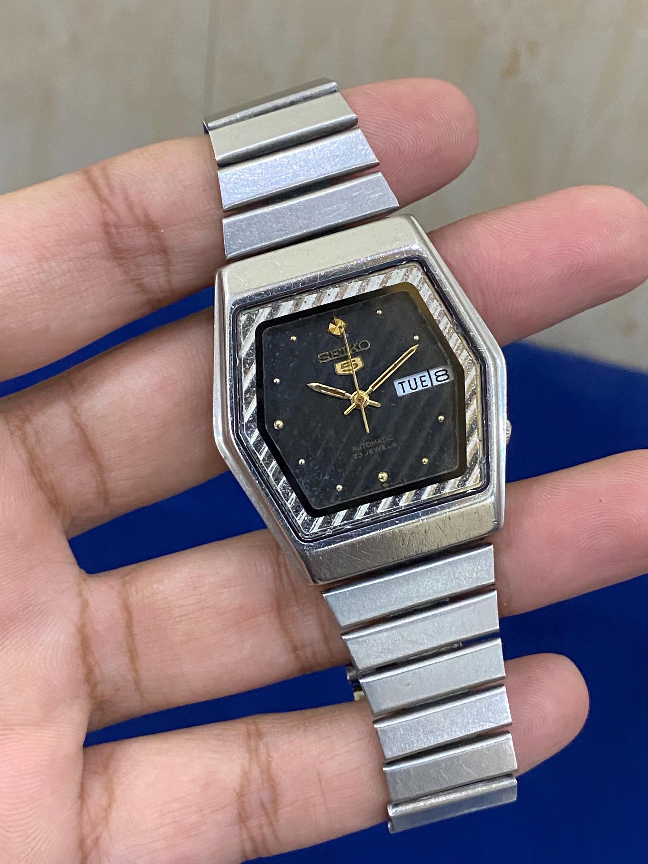 Vintage Rare Seiko 5 Automatic 6349-542A A Day/date TV Shape Model