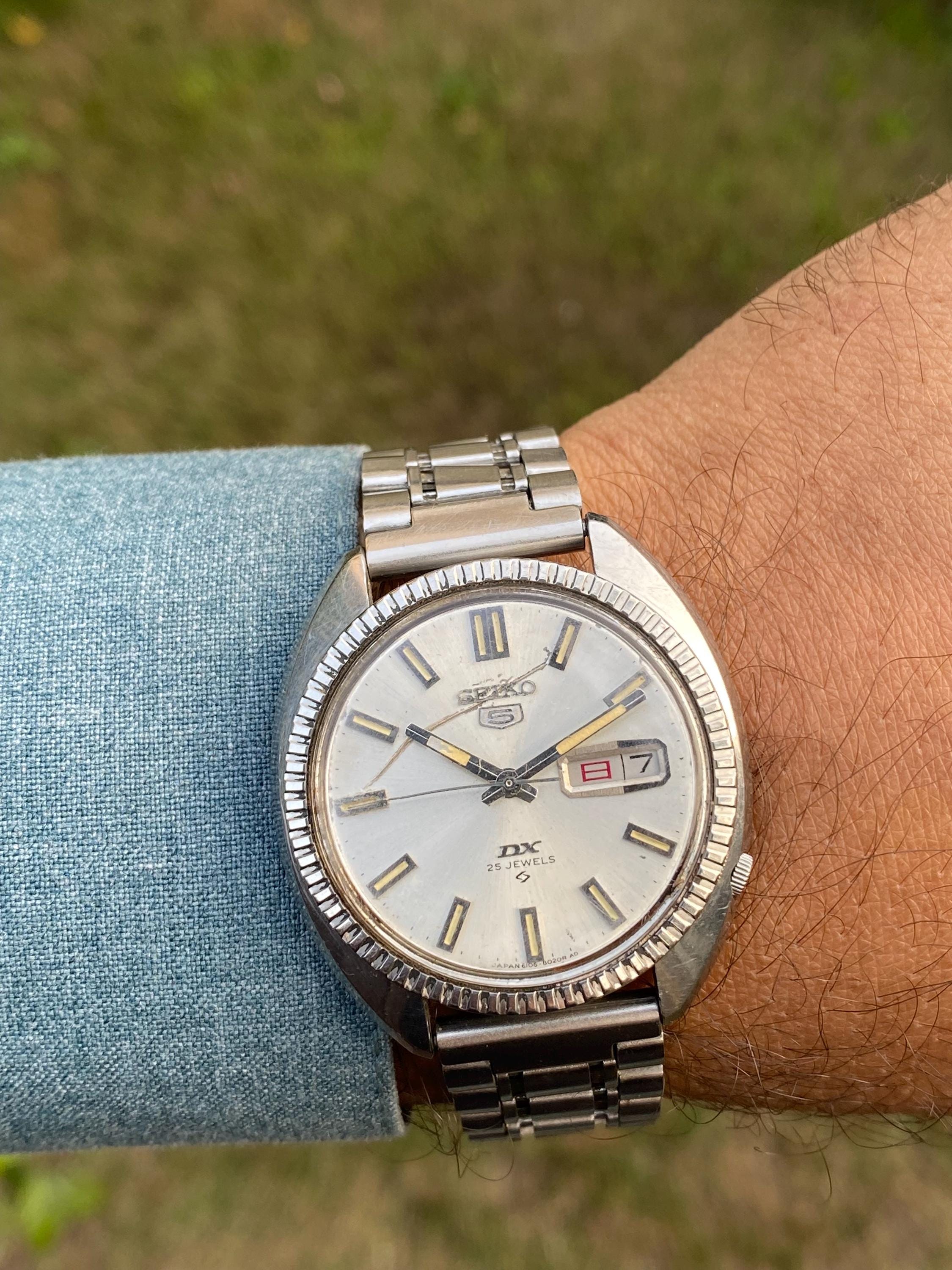 Vintage Rare Seiko 5 DX Automatic 6106-8020 25j Day/date