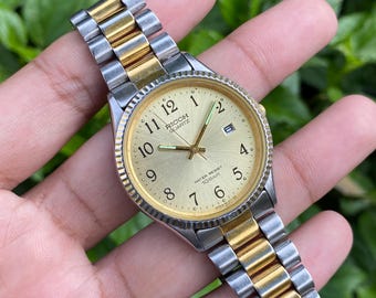 Vintage Japan RICOH Two Tone Fluted Bezel Quartz Wristwatch for
