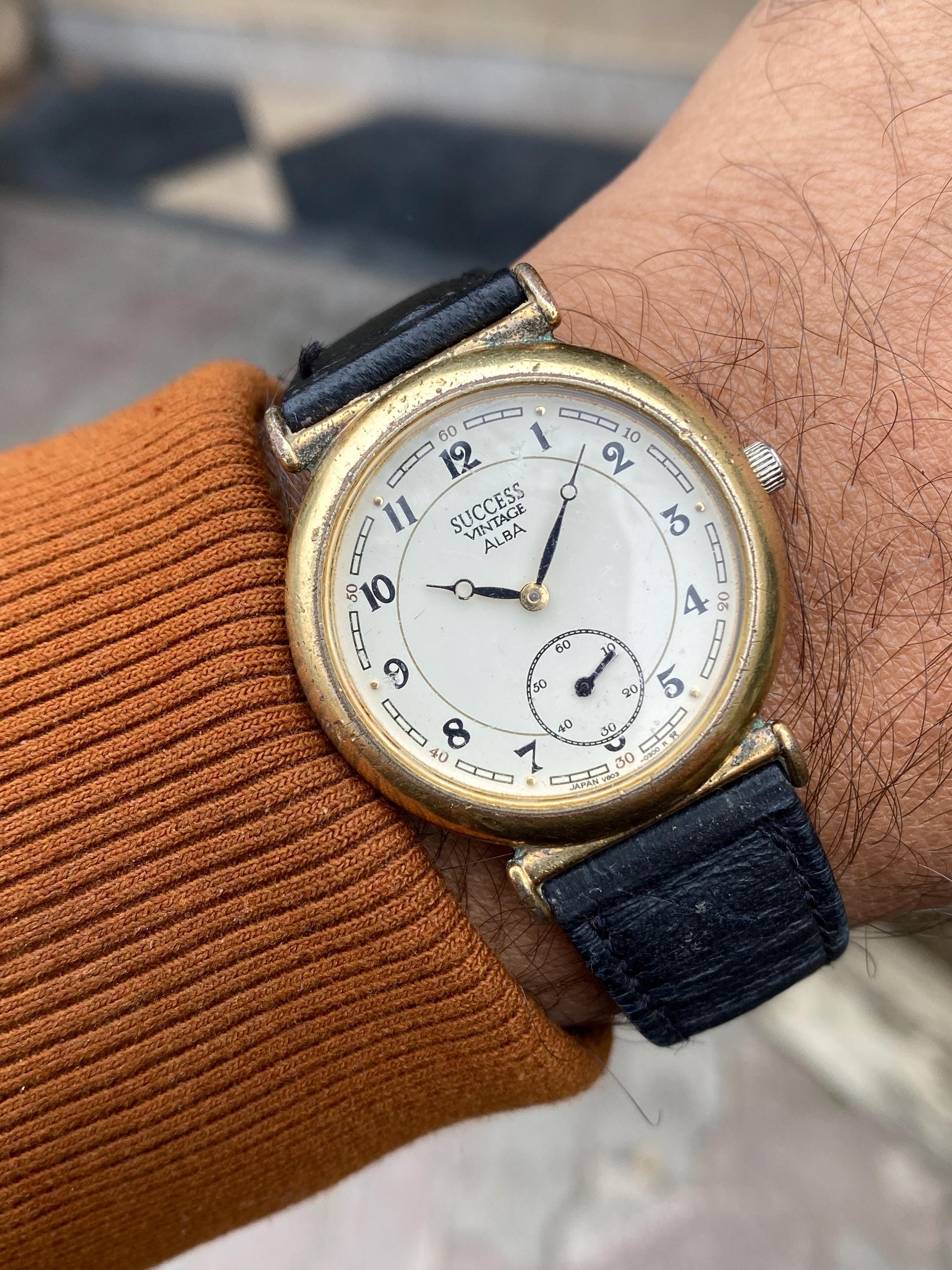 Vintage Rare 90's Succes Vintage Alba by Seiko Quartz Side Second