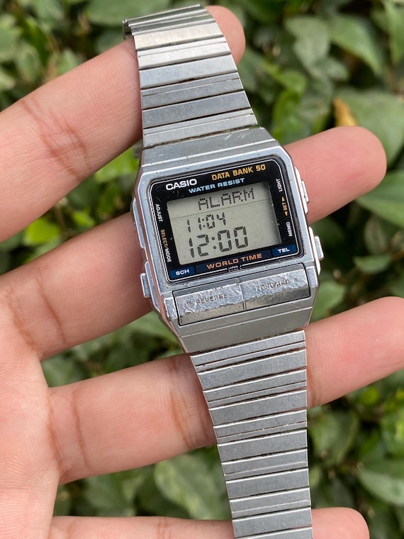 Vintage Rare Casio Data Bank 50 Digital Quartz World Time 675 DB