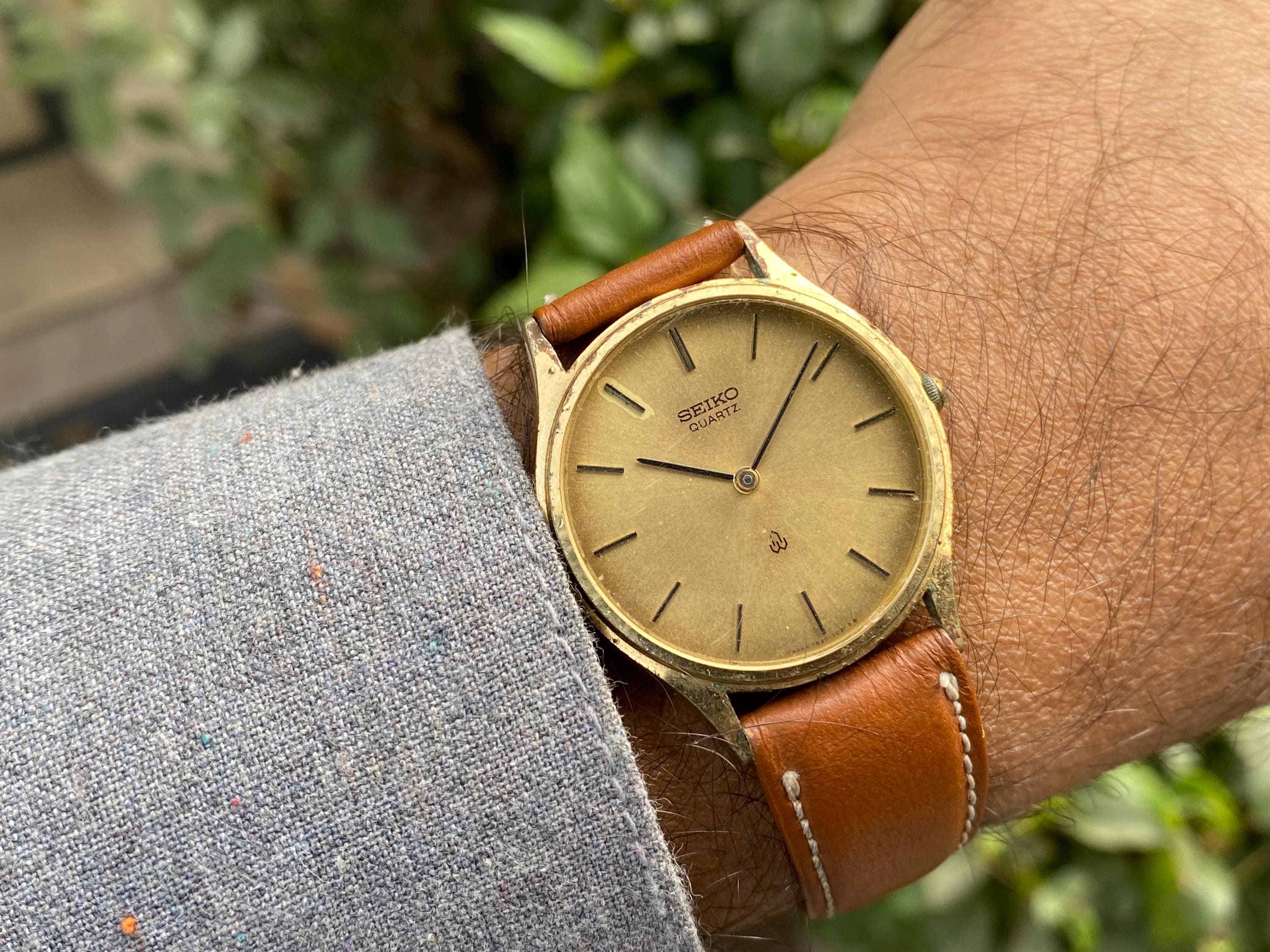 Vintage Rare Jan 1981, Seiko Classic Slim Golden Dial Quartz 7820