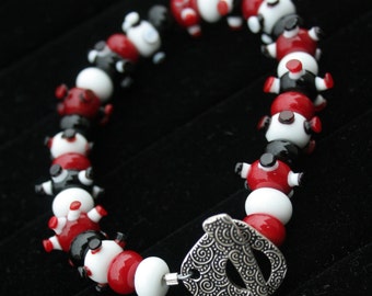 Beautiful Red, Black, White Lampworking Glass Beaded Bracelet